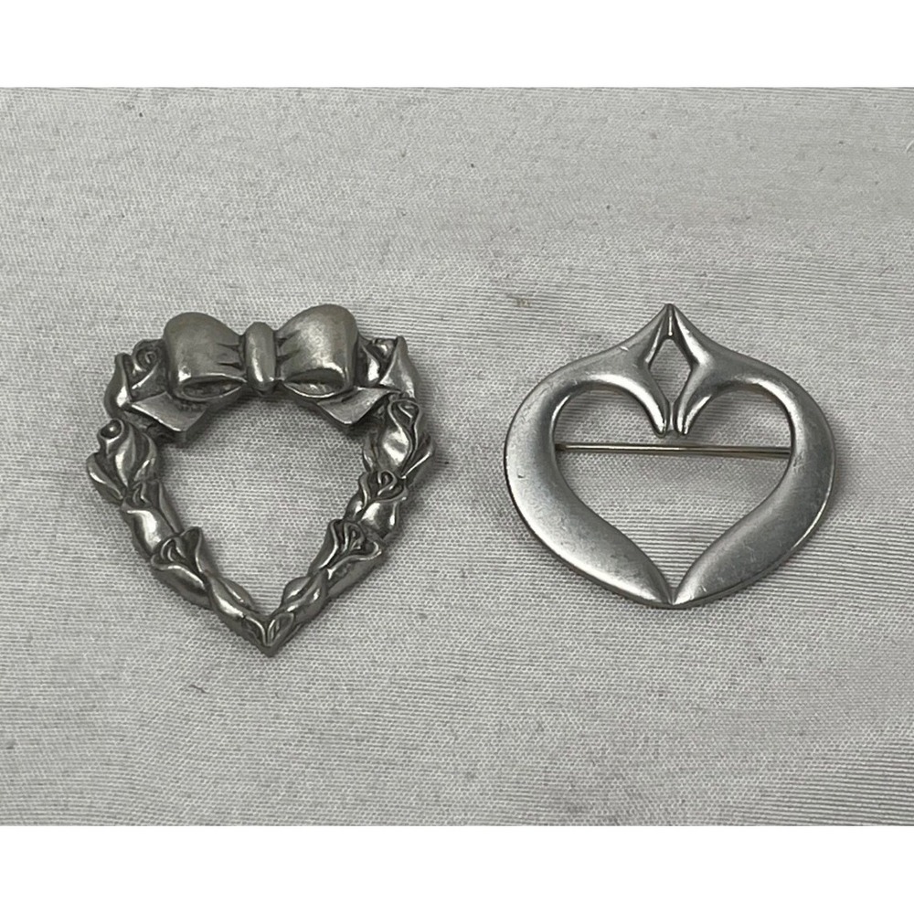 Vintage Longaberger 1998 Pewter Rose Heart Brooch & Modern Heart Pin Set Silver